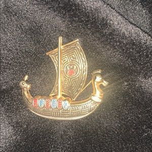 Vintage Damascene pirate ship gold brooch pin
